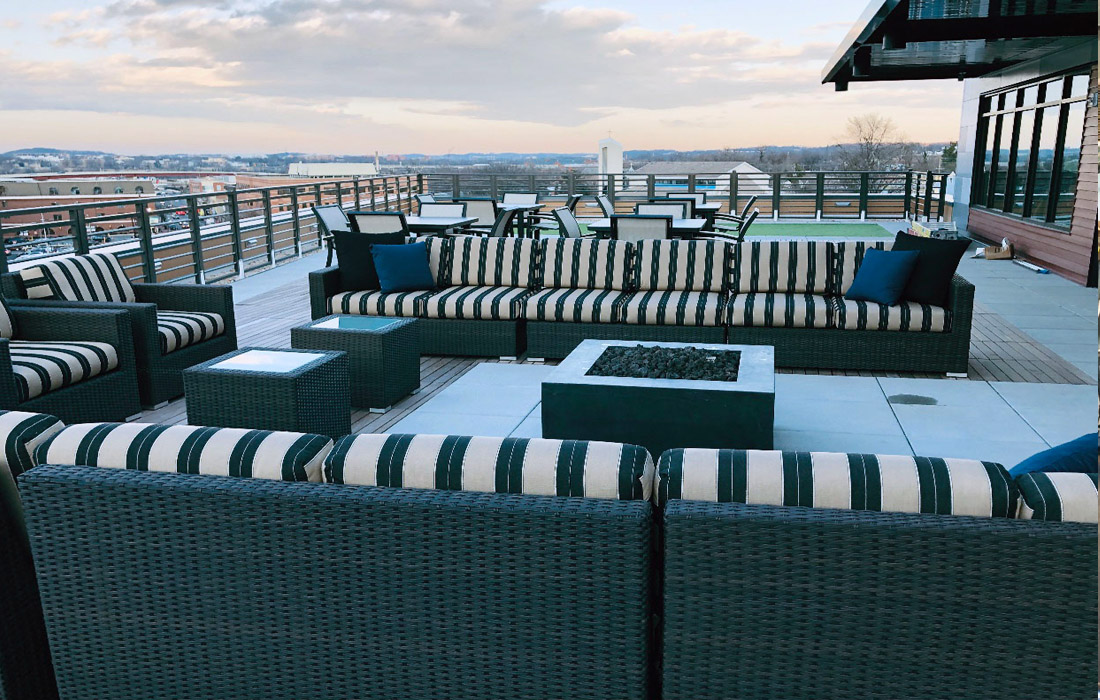 Maple View Flats - Rooftop Patio