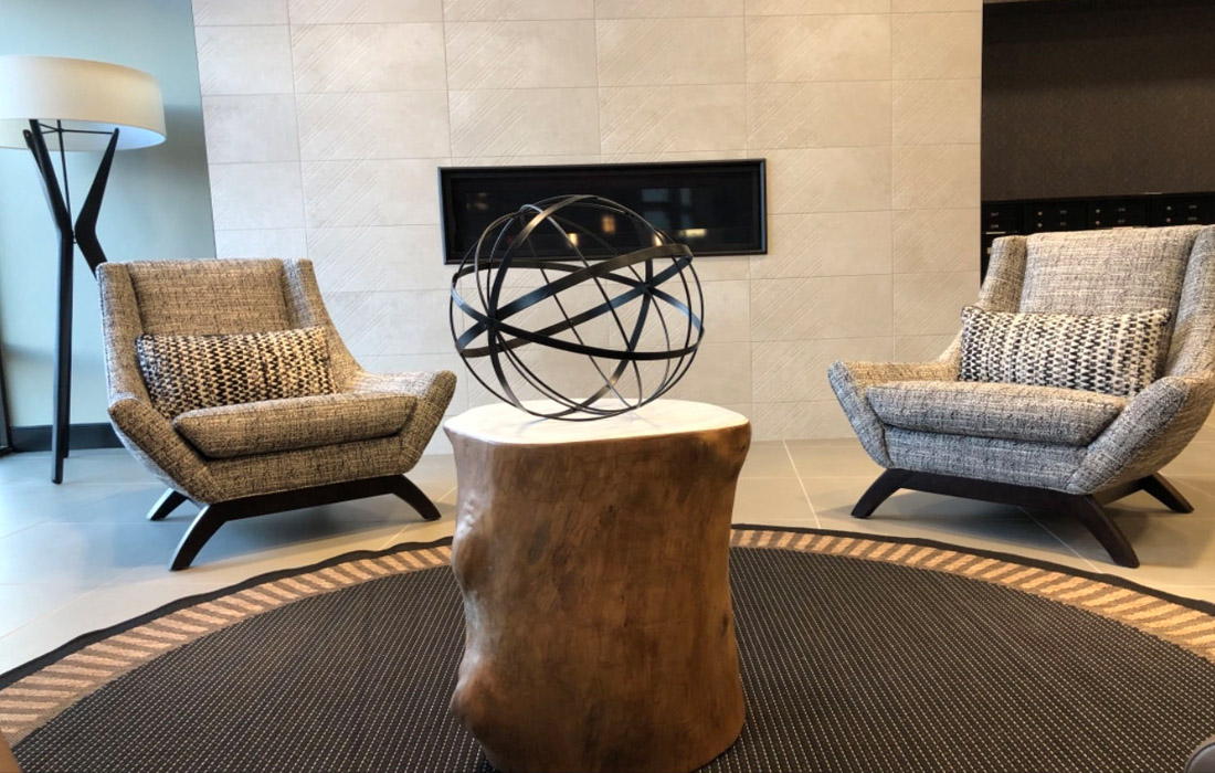 Maple View Flats - lobby seating